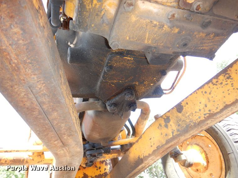 image for item DM2270 International Harvester 5410  forklift