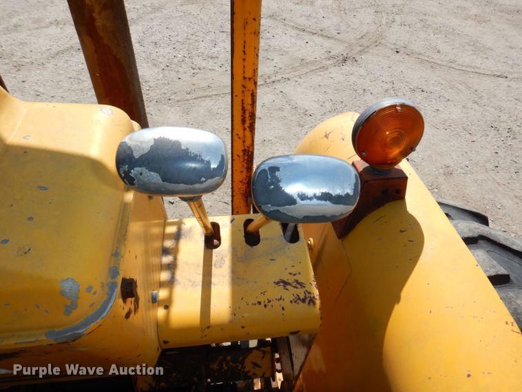 image for item DM2270 International Harvester 5410  forklift