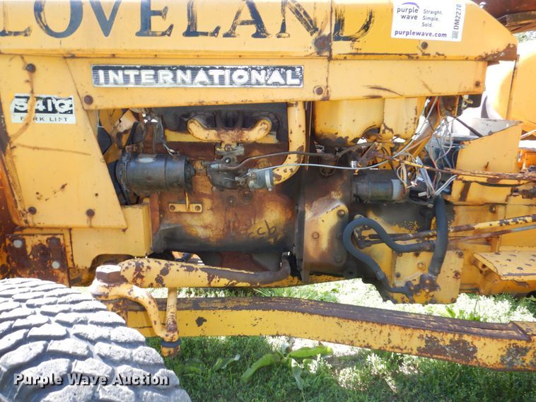 image for item DM2270 International Harvester 5410  forklift