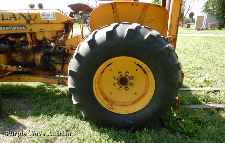 image for item DM2270 International Harvester 5410  forklift