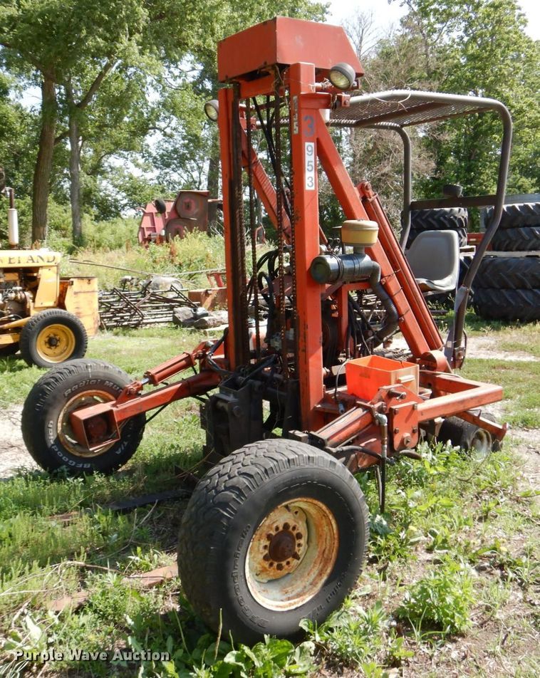 image for item DM2271 Spyder  forklift