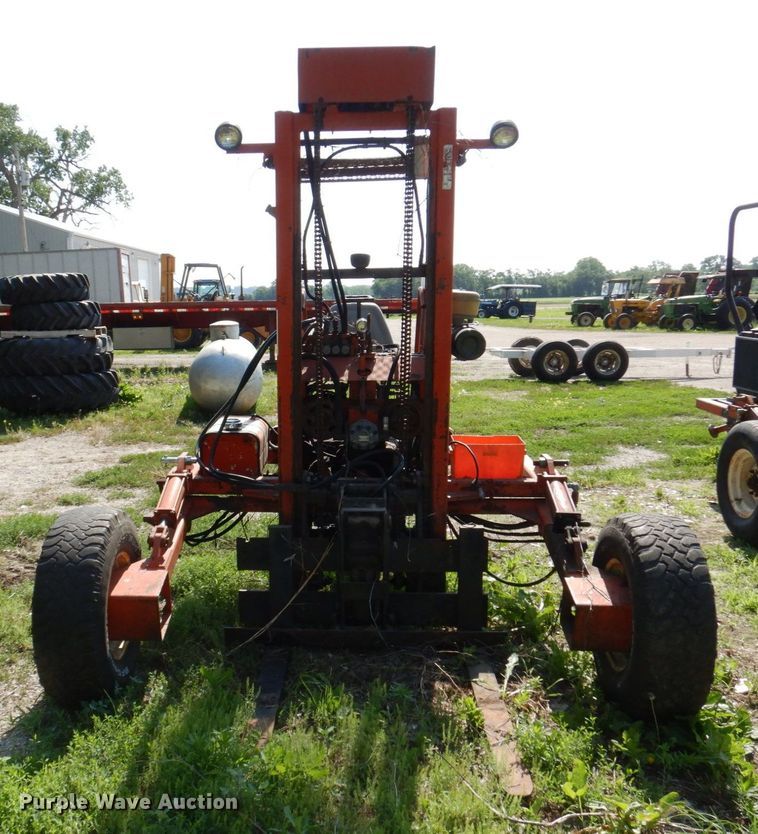 image for item DM2271 Spyder  forklift