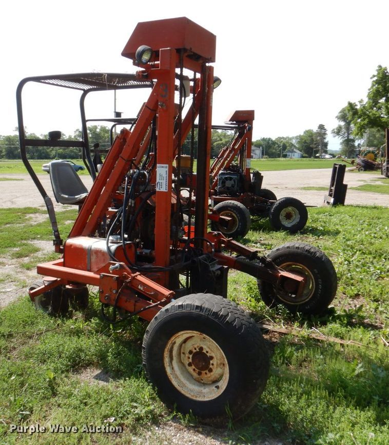 image for item DM2271 Spyder  forklift