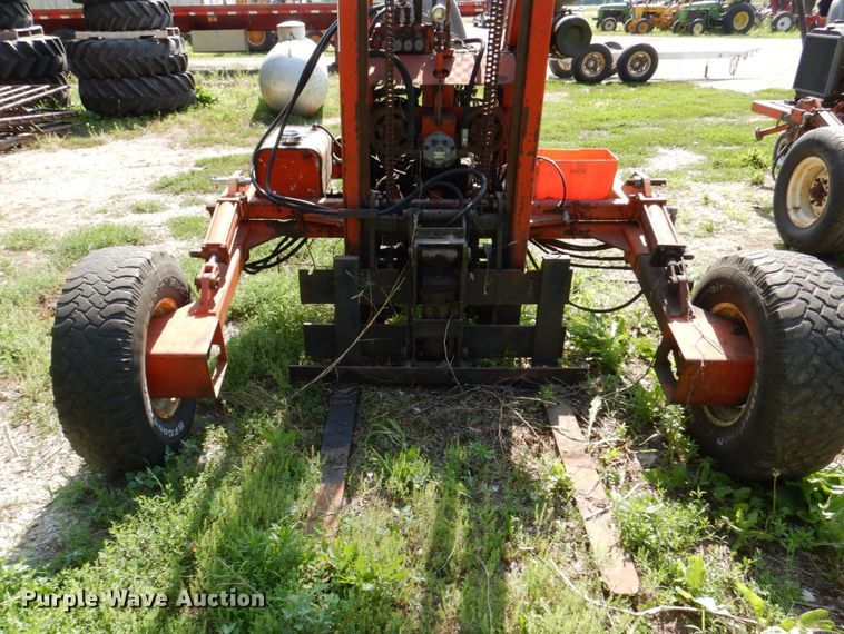 image for item DM2271 Spyder  forklift