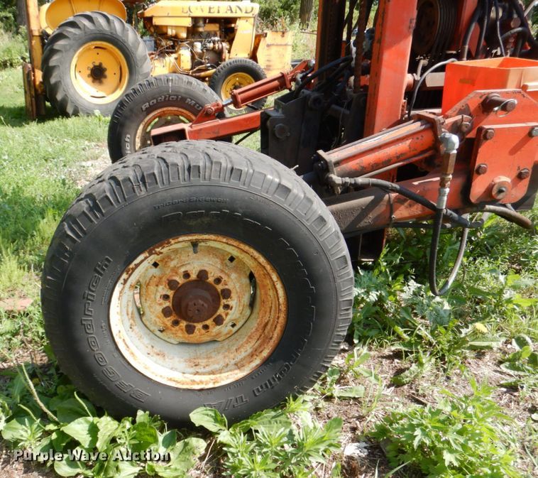 image for item DM2271 Spyder  forklift