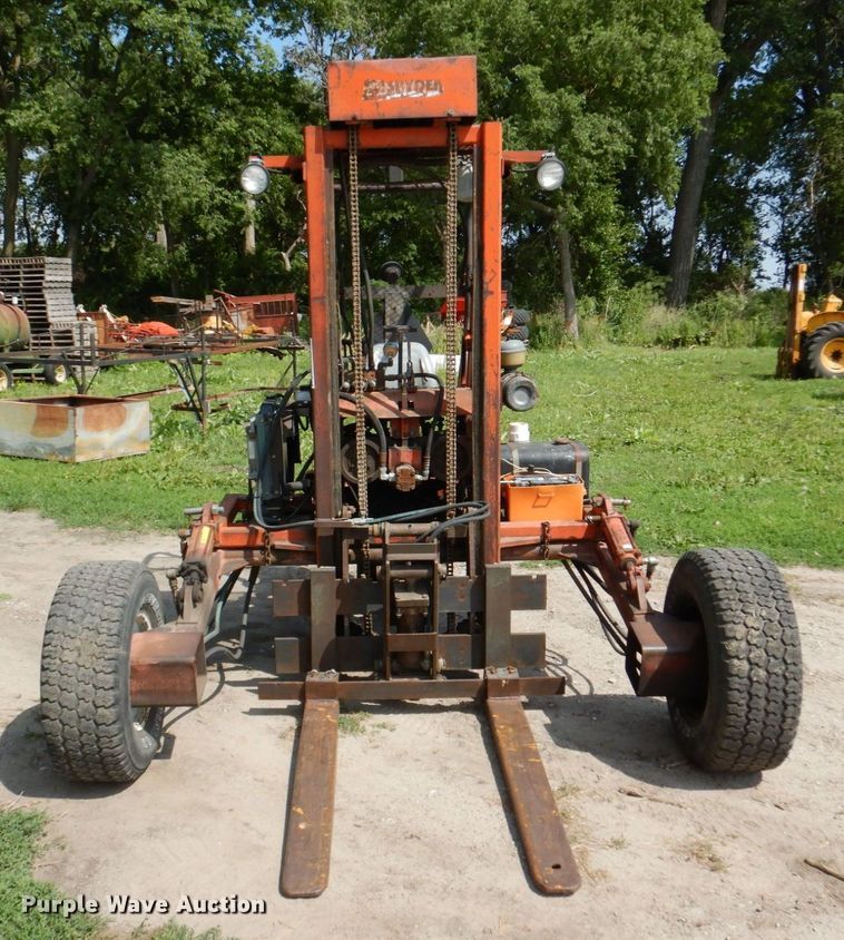 image for item DM2272 Spyder  forklift