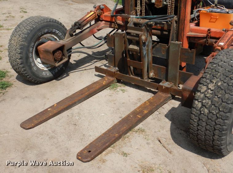 image for item DM2272 Spyder  forklift