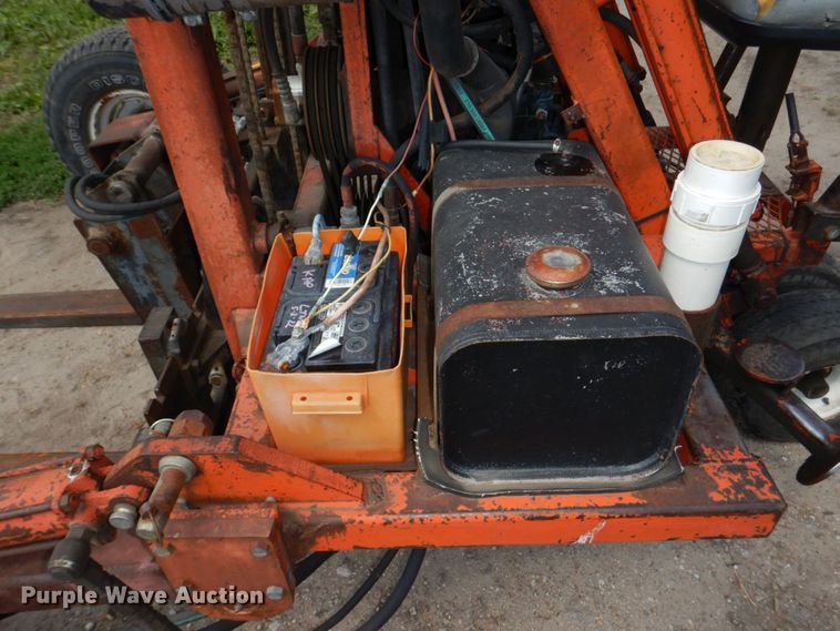 image for item DM2272 Spyder  forklift