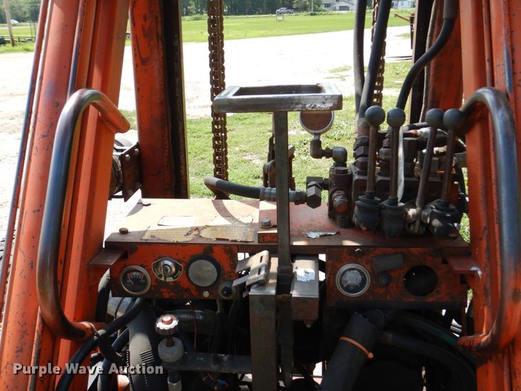 image for item DM2272 Spyder  forklift