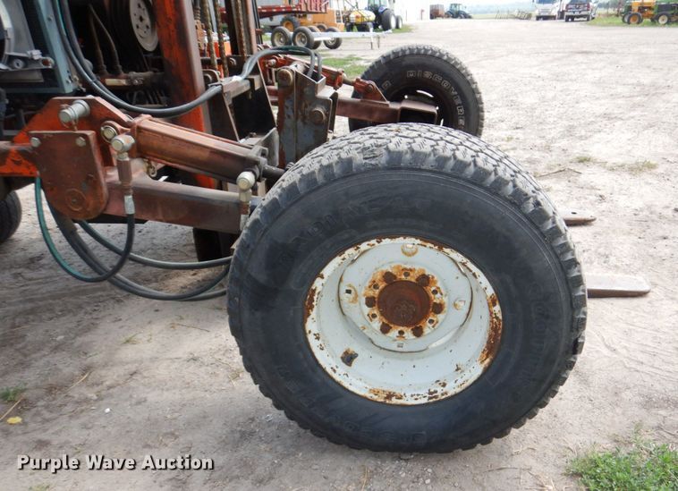 image for item DM2272 Spyder  forklift