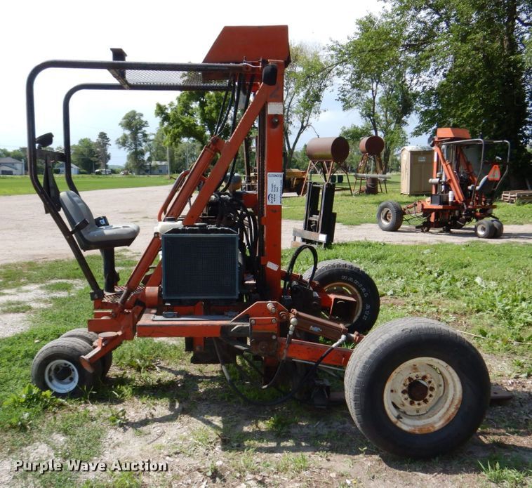 image for item DM2273 Spyder  forklift