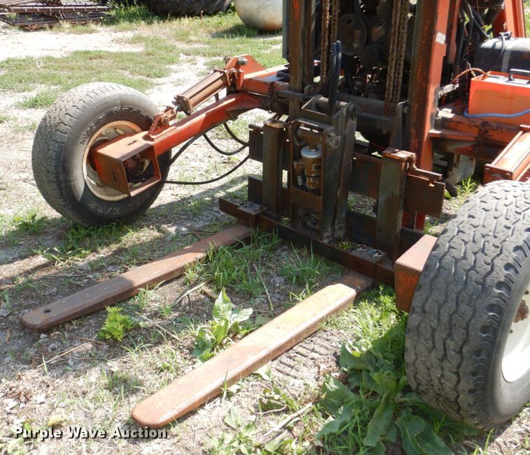 image for item DM2273 Spyder  forklift