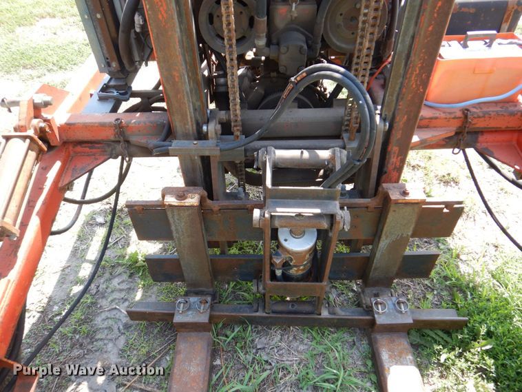 image for item DM2273 Spyder  forklift