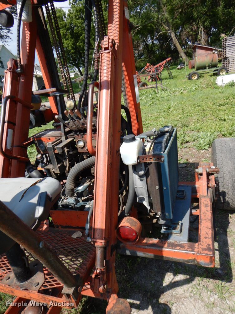 image for item DM2273 Spyder  forklift