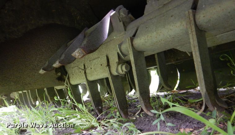 image for item DM2275 International Harvester  shredder