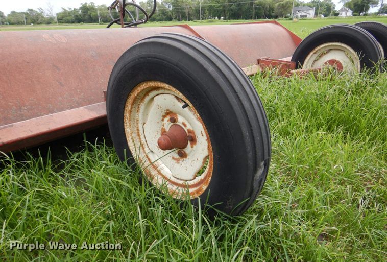 image for item DM2275 International Harvester  shredder