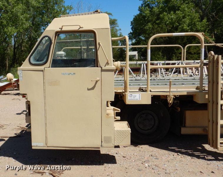 image for item DM2299 Aircraft cargo loader