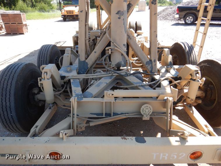 image for item DM2299 Aircraft cargo loader