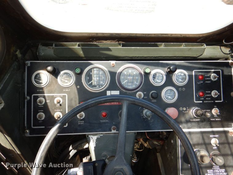 image for item DM2299 Aircraft cargo loader