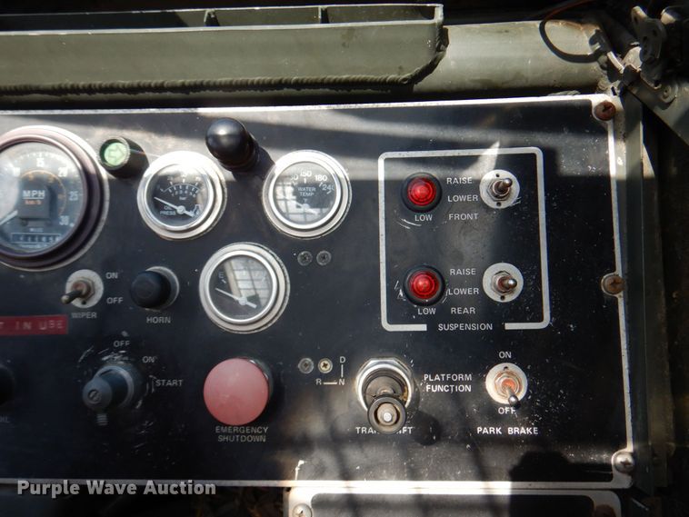 image for item DM2299 Aircraft cargo loader