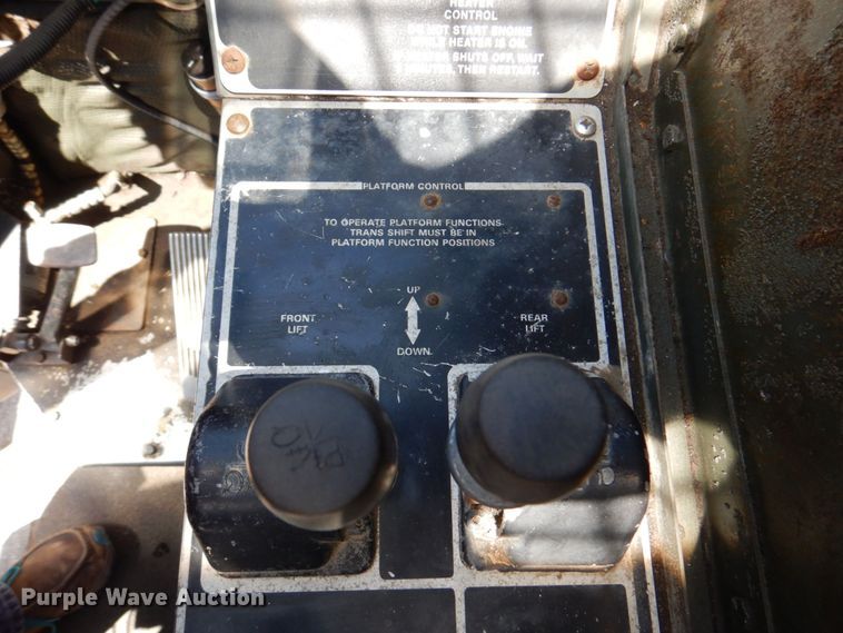 image for item DM2299 Aircraft cargo loader