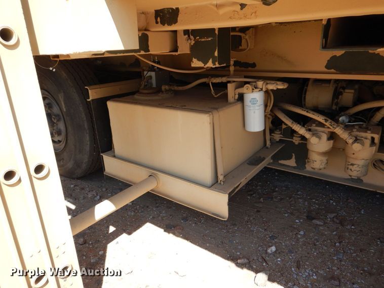 image for item DM2299 Aircraft cargo loader