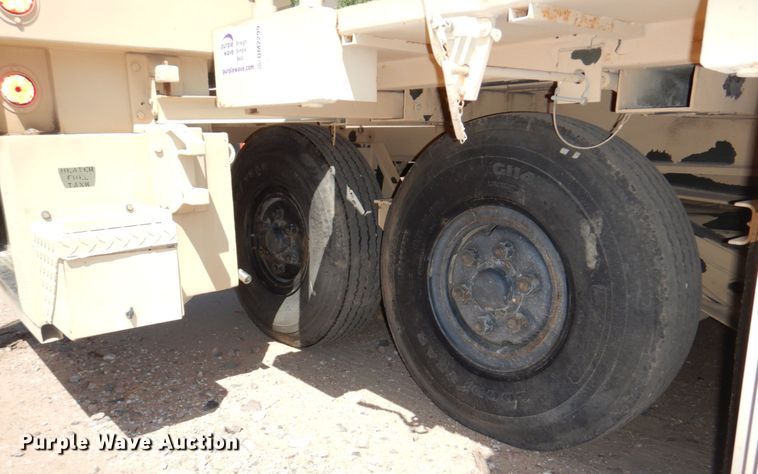 image for item DM2299 Aircraft cargo loader