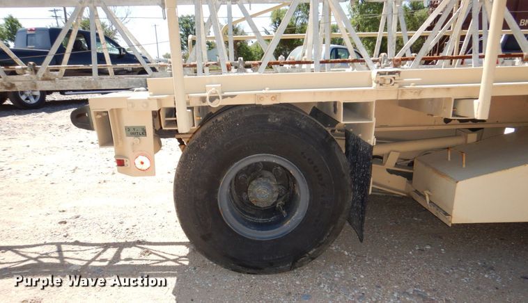 image for item DM2299 Aircraft cargo loader