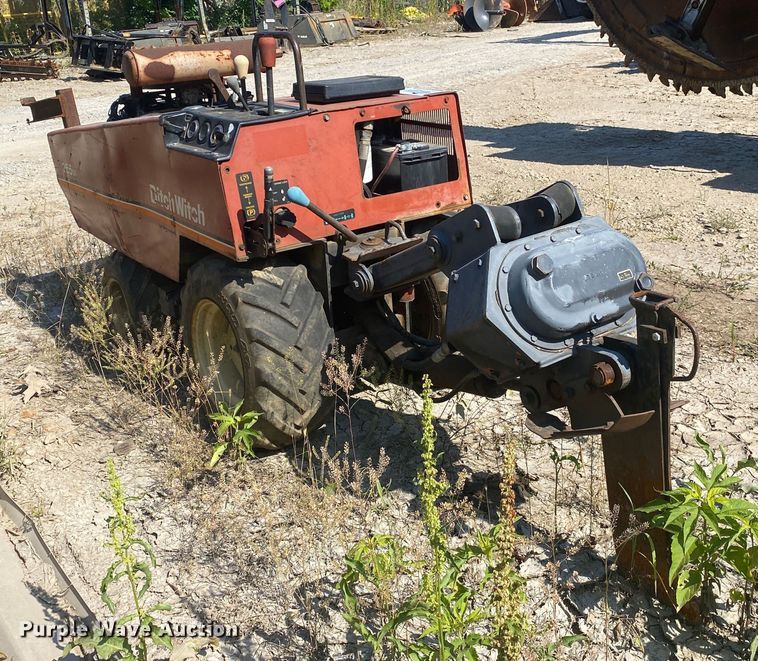 image for item DM4207 Ditch Witch 255SX  cable plow