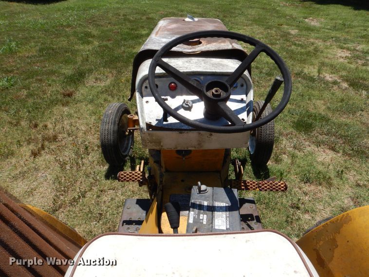 image for item DM4226 International 154 Cub Lo-Boy  lawn mower