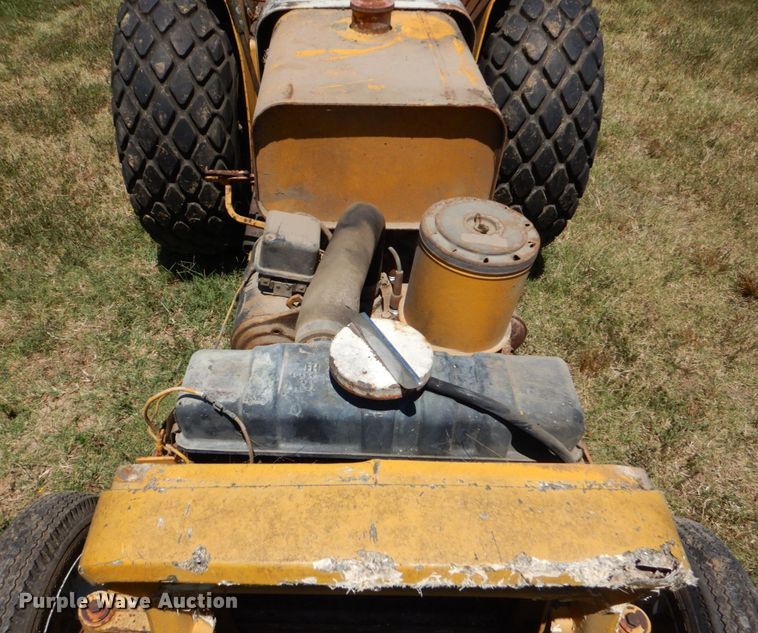 image for item DM4226 International 154 Cub Lo-Boy  lawn mower