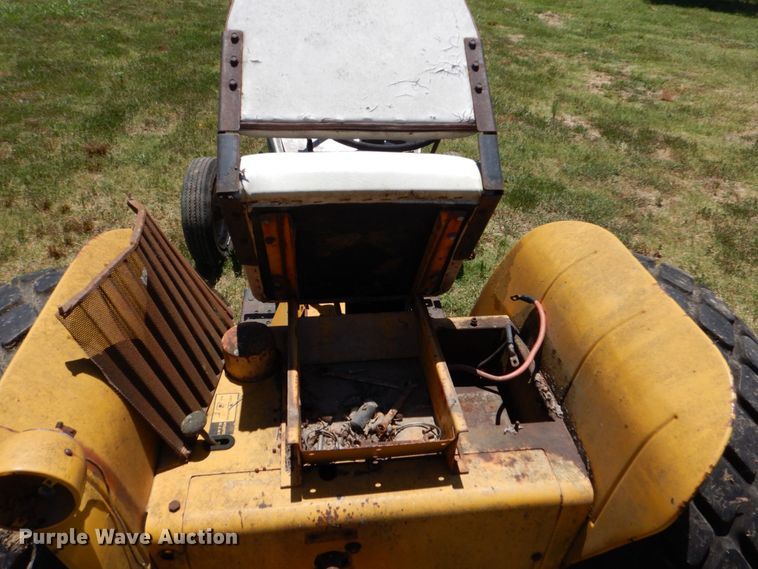 image for item DM4226 International 154 Cub Lo-Boy  lawn mower