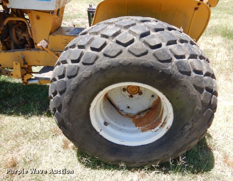 image for item DM4226 International 154 Cub Lo-Boy  lawn mower