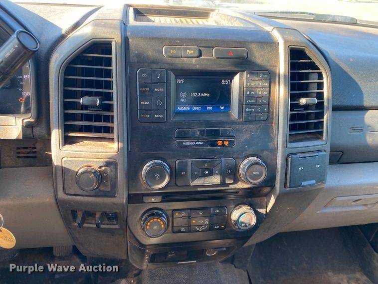 image for item DM4229 2018 Ford F550  SuperCab flatbed truck