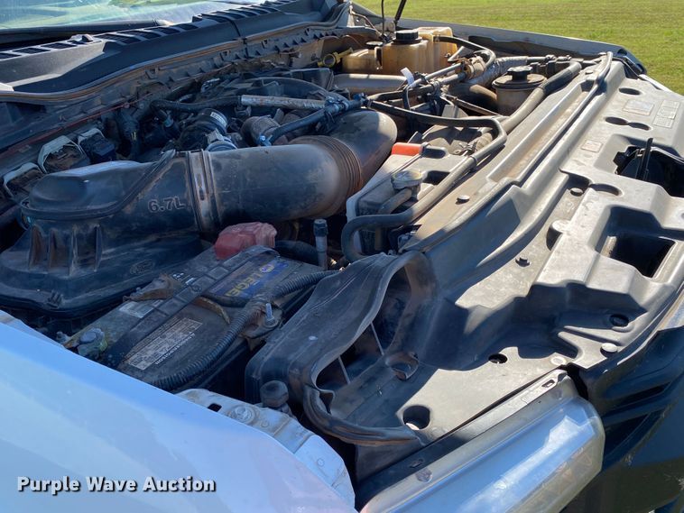 image for item DM4229 2018 Ford F550  SuperCab flatbed truck