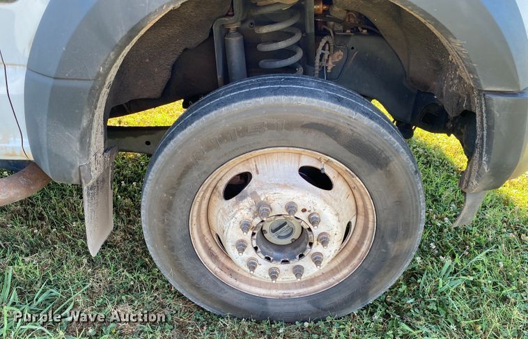 image for item DM4229 2018 Ford F550  SuperCab flatbed truck