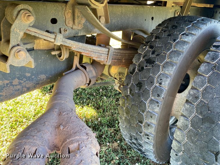 image for item DM4229 2018 Ford F550  SuperCab flatbed truck