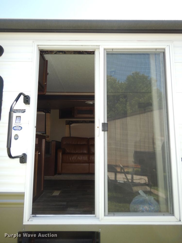 image for item DN1606 2016 Keystone Hideout  camper