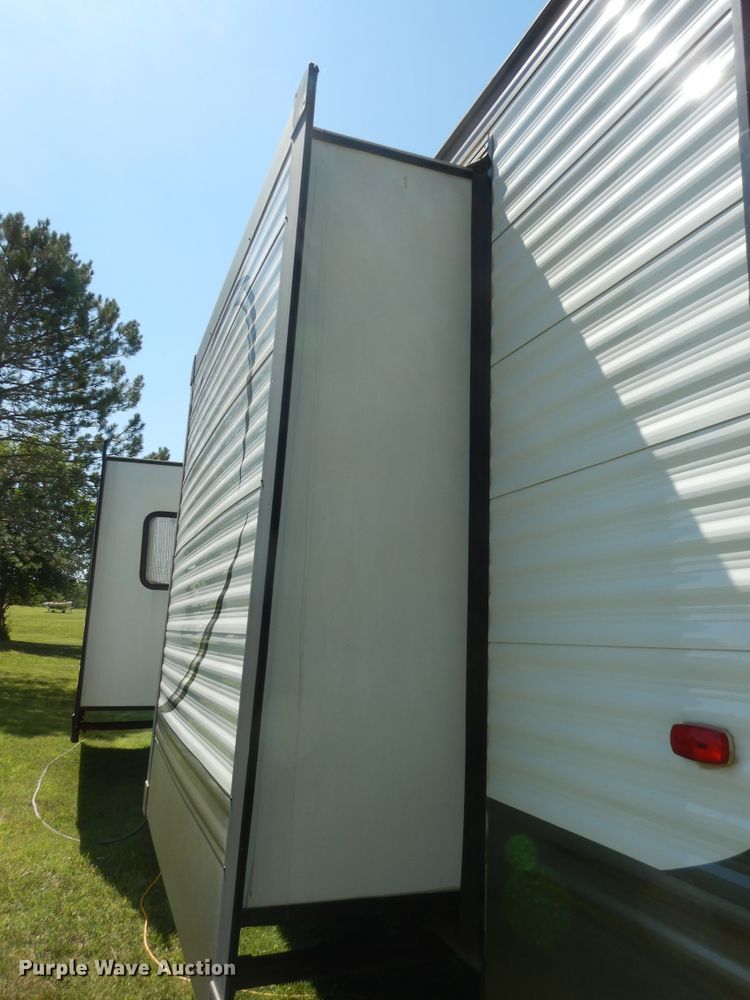 image for item DN1606 2016 Keystone Hideout  camper