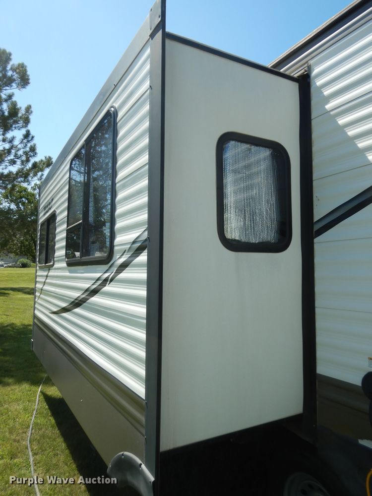 image for item DN1606 2016 Keystone Hideout  camper