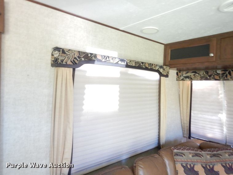 image for item DN1606 2016 Keystone Hideout  camper