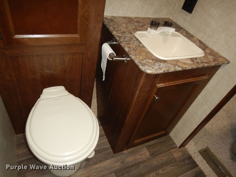 image for item DN1606 2016 Keystone Hideout  camper