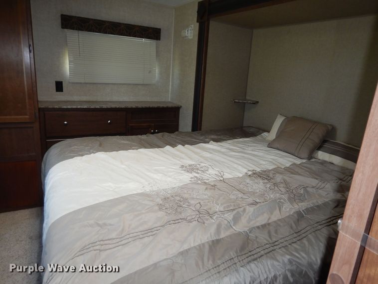 image for item DN1606 2016 Keystone Hideout  camper