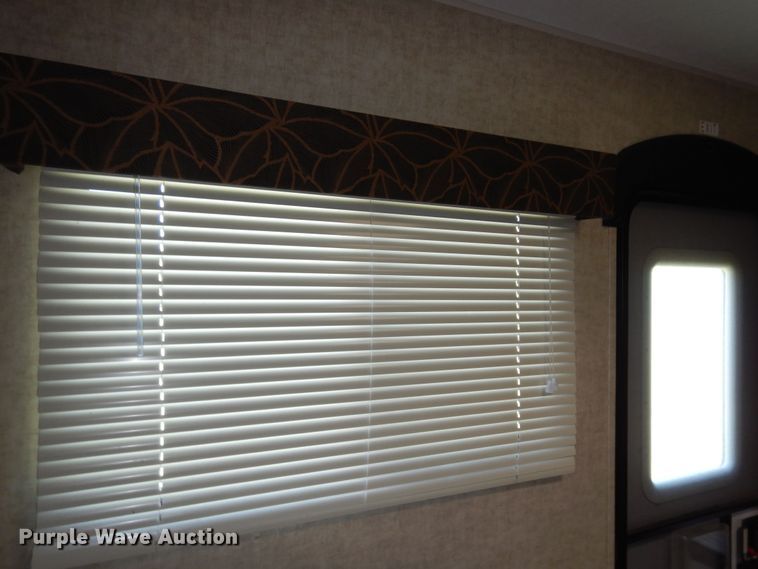 image for item DN1606 2016 Keystone Hideout  camper