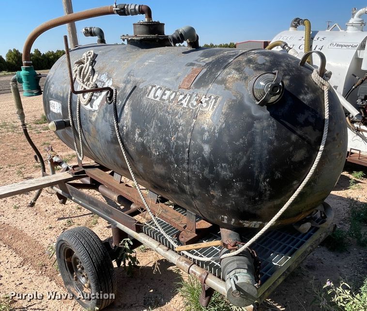 image for item DN4994 1947 Superior MFG  vacuum tank