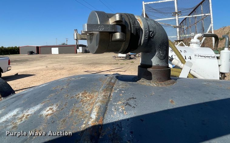 image for item DN4994 1947 Superior MFG  vacuum tank