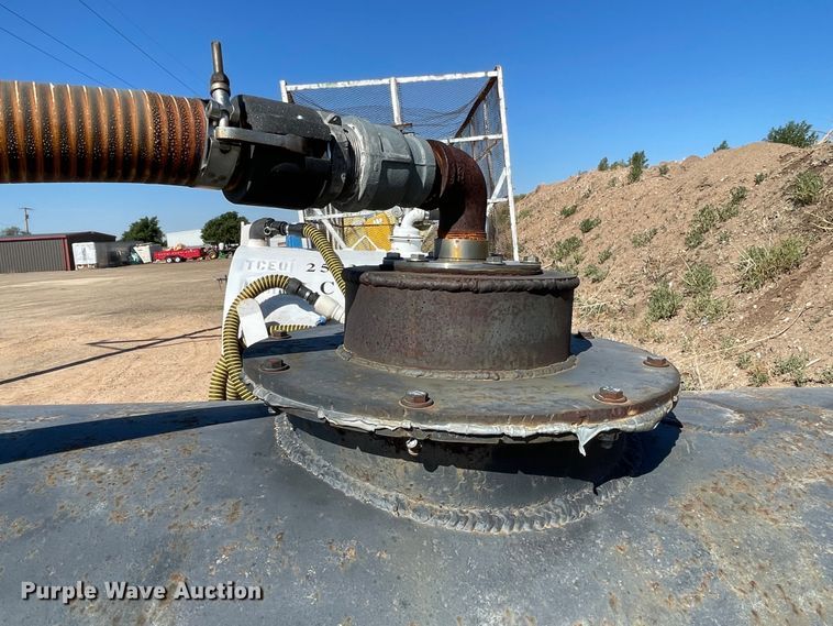 image for item DN4994 1947 Superior MFG  vacuum tank