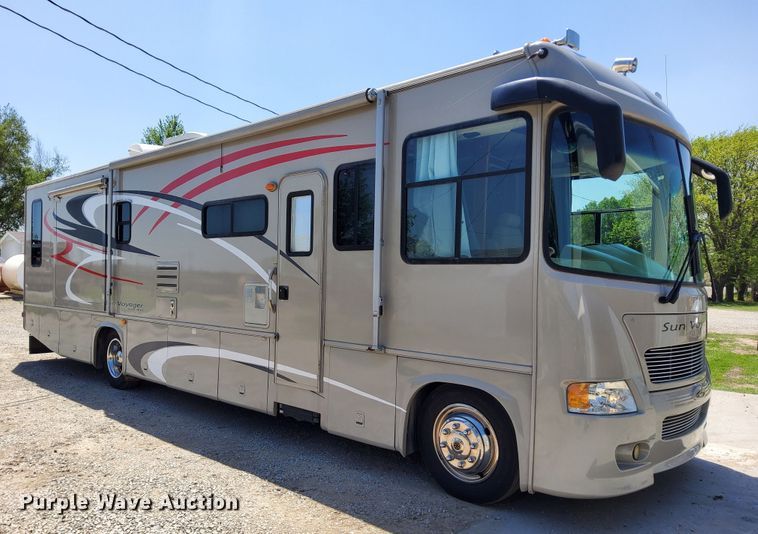 image for item DN6803 2004 Gulf Stream Sun Voyager 8378MXG  RV