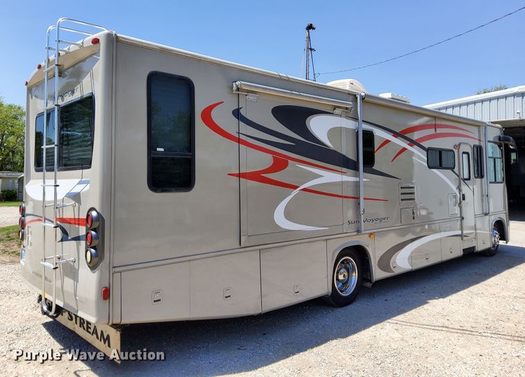 image for item DN6803 2004 Gulf Stream Sun Voyager 8378MXG  RV