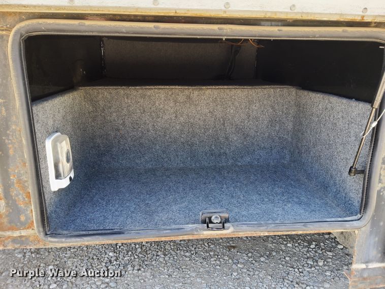 image for item DN6803 2004 Gulf Stream Sun Voyager 8378MXG  RV